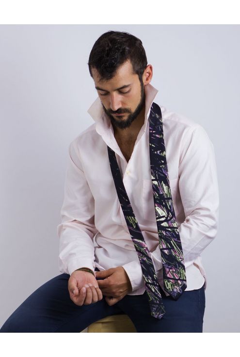 Corbata de seda natural Anubis, per a les ocasions més atrevides i elegants
