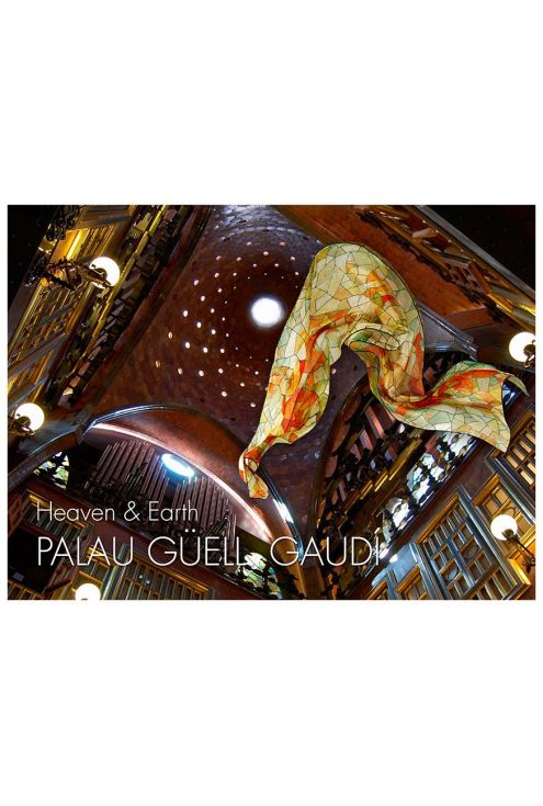 Cielo y Tierra, fular de seda natural y diseño geométrico inspirado en el arte de Gaudí. Colores tostados.