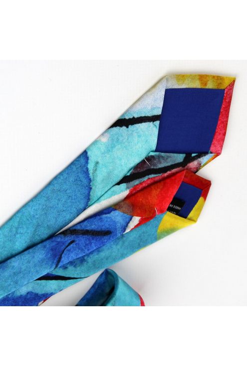 Corbata de seda natural, Puerto Antiguo, para el hombre atrevido y dinámico.