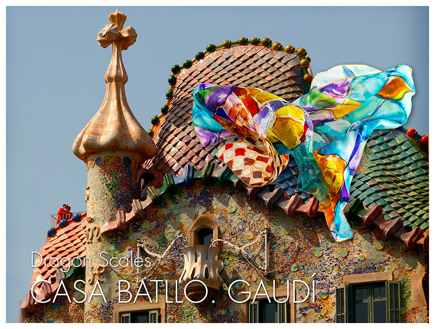 Silk scarf inspired by the multicolored ceramic roof of Casa Batlló - Daba Disseny Barcelona - Museum shop articles