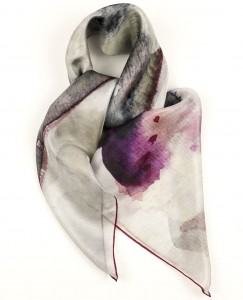Col·lecció fulards tardor hivern en seda, estampat "Flors de Plutó" llaç pel coll- Daba Disseny Barcelona