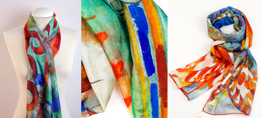 Fulard de seda inspirat en l'Hospital de Santa Creu i Sant Pau per Daba Disseny Barcelona - Plomes al Vent. Moda i modernisme